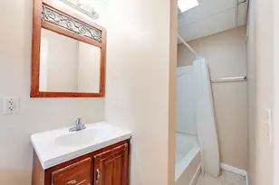 660 S Bridge St, Holyoke, MA 01040 - Photo 6