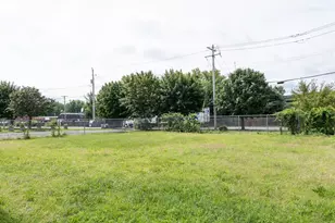 660 S Bridge St, Holyoke, MA 01040 - Photo 14