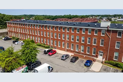 35 Riverwalk Way #R201, Lowell, MA 01854 - Photo 2