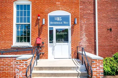 35 Riverwalk Way #R201, Lowell, MA 01854 - Photo 2
