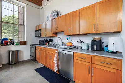 35 Riverwalk Way #R201, Lowell, MA 01854 - Photo 8
