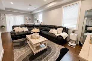 7 Langford Park, Boston, MA 02119 - Photo 4