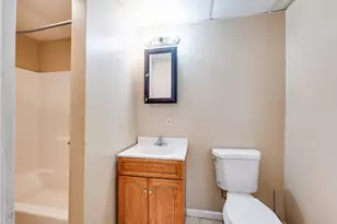 660 S Bridge St, Holyoke, MA 01040 - Photo 6