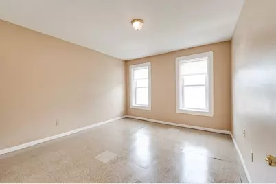 660 S Bridge Street #4R, Holyoke, MA 01040 - Photo 8