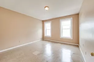 660 S Bridge St, Holyoke, MA 01040 - Photo 8