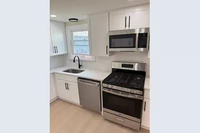 24-26 Silvia Ct #26, Boston, MA 02136 - Photo 10
