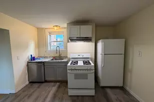 68 Gore St, Cambridge, MA 02141 - Photo 2