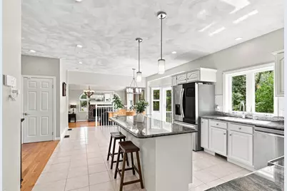 9 Sullivan Cir, Stoneham, MA 02180 - Photo 10