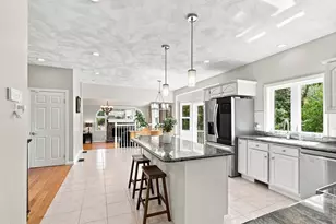 9 Sullivan Cir, Stoneham, MA 02180 - Photo 10