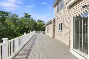 9 Sullivan Cir, Stoneham, MA 02180 - Photo 6