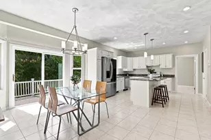 9 Sullivan Cir, Stoneham, MA 02180 - Photo 12