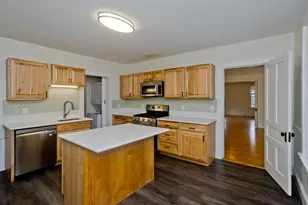 101 College St, South Hadley, MA 01075 - Photo 8