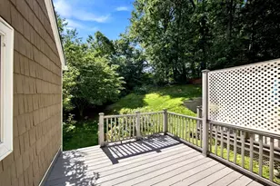 76 Laurel St, Greenfield, MA 01301 - Photo 10