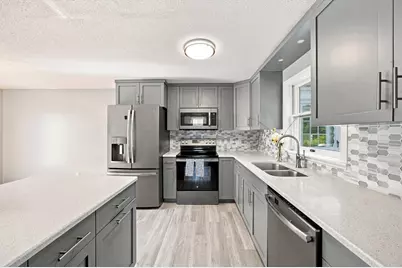 76 Laurel St #A, Greenfield, MA 01301 - Photo 6