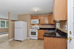 131 Goulding St, Holliston, MA 01746 - Photo 10