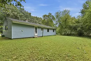 131 Goulding St, Holliston, MA 01746 - Photo 6