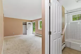 131 Goulding St, Holliston, MA 01746 - Photo 14