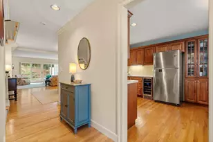 9 Highcroft Way, Hopkinton, MA 01748 - Photo 2