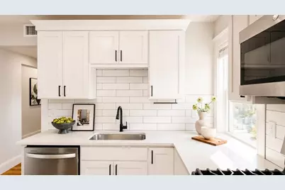 31 Averton St. #2, Boston, MA 02131 - Photo 6