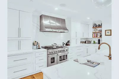 56 Belmont St #2, Boston, MA 02129 - Photo 8