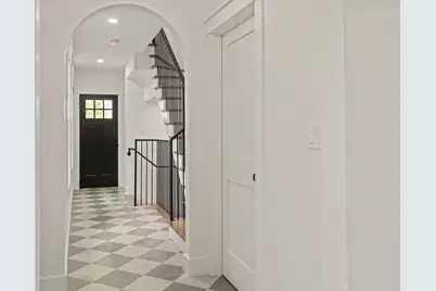 23 College Hill Rd #1, Somerville, MA 02144 - Photo 10