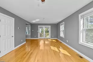 81 Beecher Pl, Newton, MA 02459 - Photo 14