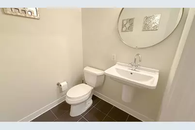 2 Earhart #127, Cambridge, MA 02141 - Photo 18