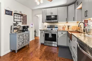 14 Mildred Ave, Millbury, MA 01527 - Photo 22