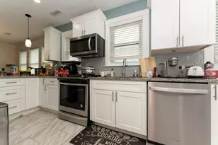 28 Waite St, Malden, MA 02148 - Photo 8