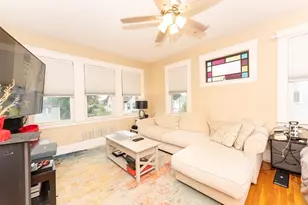 28 Waite St, Malden, MA 02148 - Photo 2