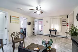 26 Benefit St, Southbridge, MA 02710 - Photo 4