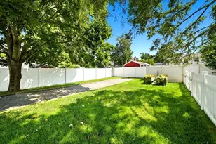 214 Rogers Dr, Stoughton, MA 02072 - Photo 4