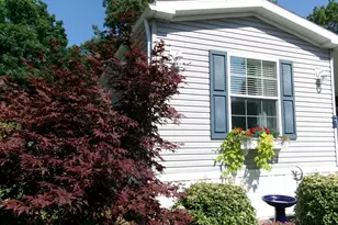 25 Bayberry Ln, Plymouth, MA 02360 - Photo 2