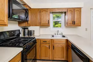 20 Washington St, Easton, MA 02334 - Photo 6