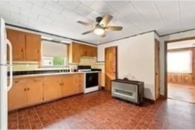 341 Osborn St, Fall River, MA 02724 - Photo 16