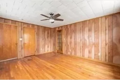 341 Osborn St, Fall River, MA 02724 - Photo 12