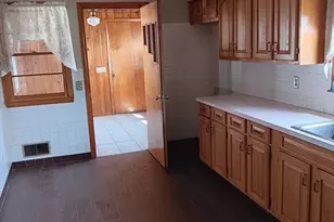 74 Taft St, Agawam, MA 01030 - Photo 4