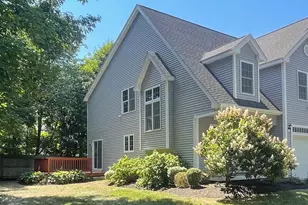 16 Tuckerdale Way, Millis, MA 02054 - Photo 2