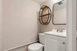 956 Belmont, Watertown, MA 02472 - Photo 12