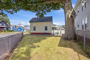 18 Lambert Ave, Lynn, MA 01902 - Photo 12