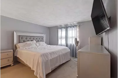 112 Lowell St #11, Peabody, MA 01960 - Photo 12
