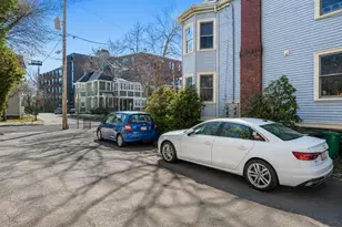 7 Russell St, Cambridge, MA 02140 - Photo 10