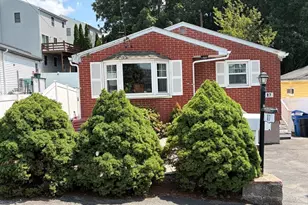 87 Pine Hill Cir, Waltham, MA 02451 - Photo 12