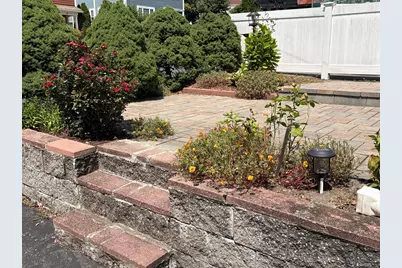 87 Pine Hill Cir, Waltham, MA 02451 - Photo 2