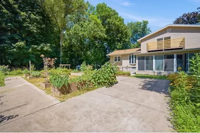 1 Corey St, Agawam, MA 01001 - Photo 10