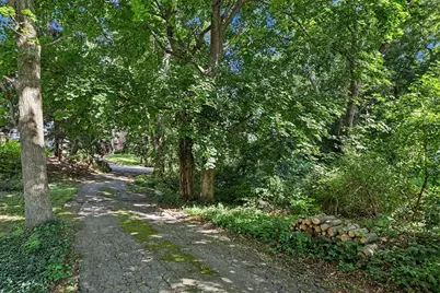 1475 Somerset, Dighton, MA 02715 - Photo 28