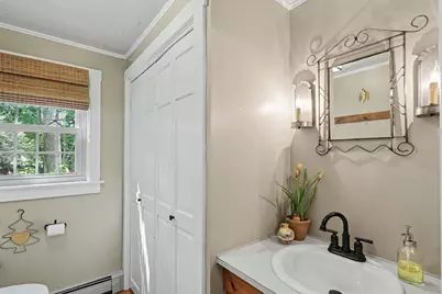 1475 Somerset, Dighton, MA 02715 - Photo 12
