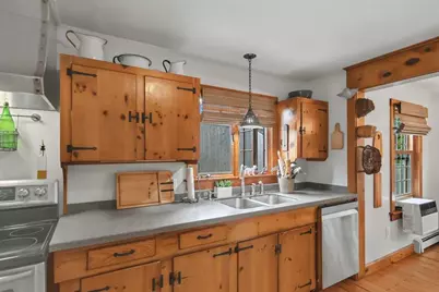 1475 Somerset, Dighton, MA 02715 - Photo 18