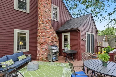 1475 Somerset, Dighton, MA 02715 - Photo 6