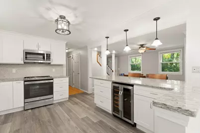 42 Summer St, Foxboro, MA 02035 - Photo 12